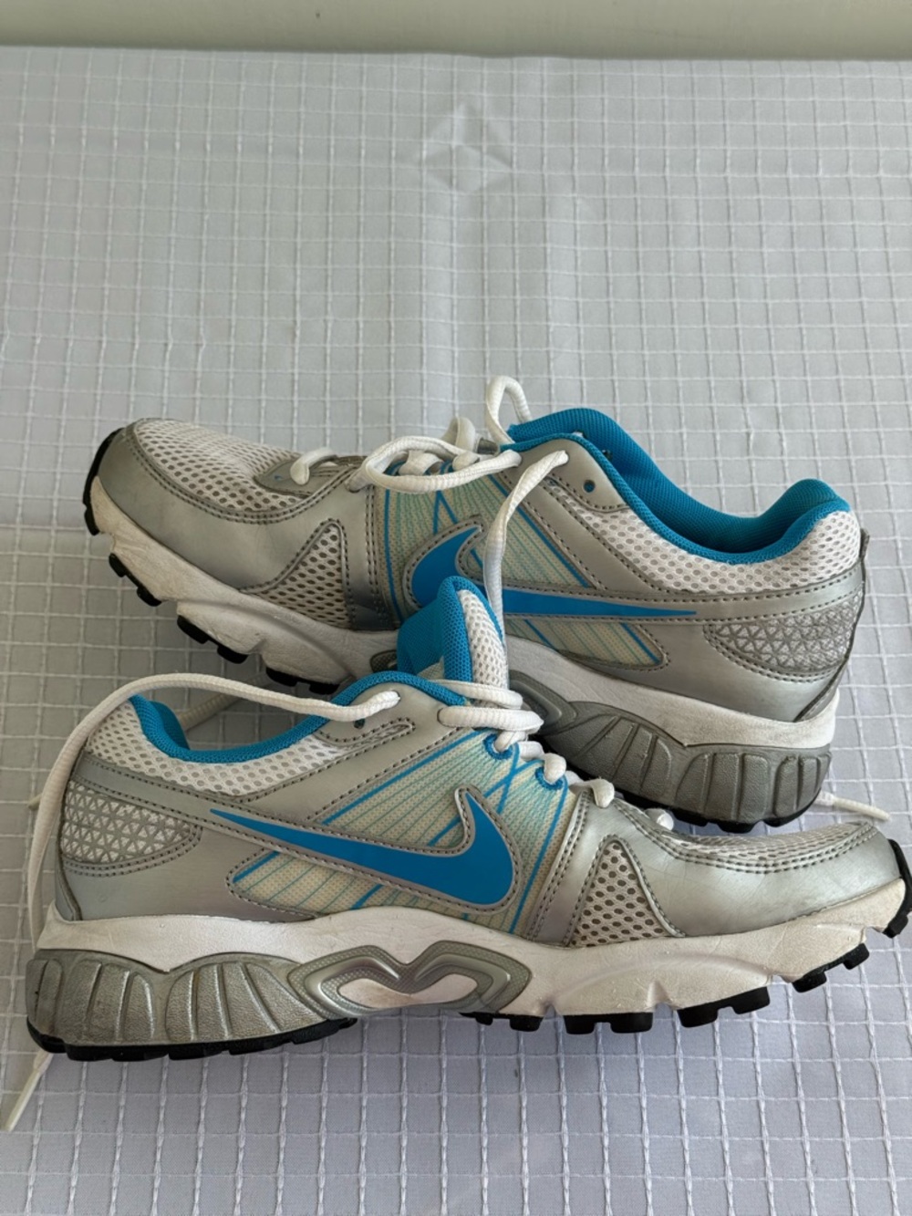 Nike Air Max Moto White/Blue/Silver Women’s  Athletic Shoes Low Top
